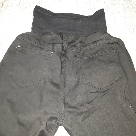 NWOT Stretchy Maternity Jeans - Picture 2 of 3